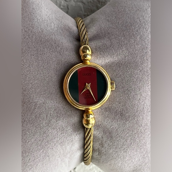 Gucci Rope Bangle Sherry Line Watch 2047. 1L - Picture 3 of 15